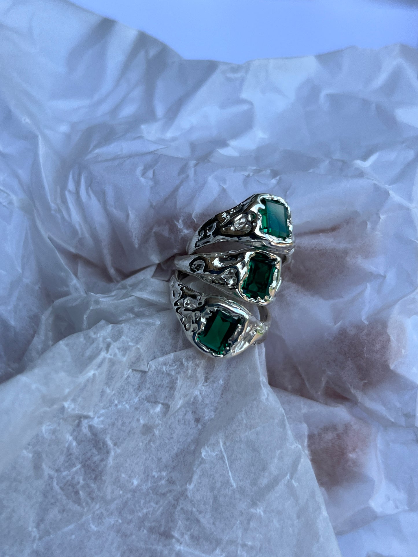 Between Lines Emerald