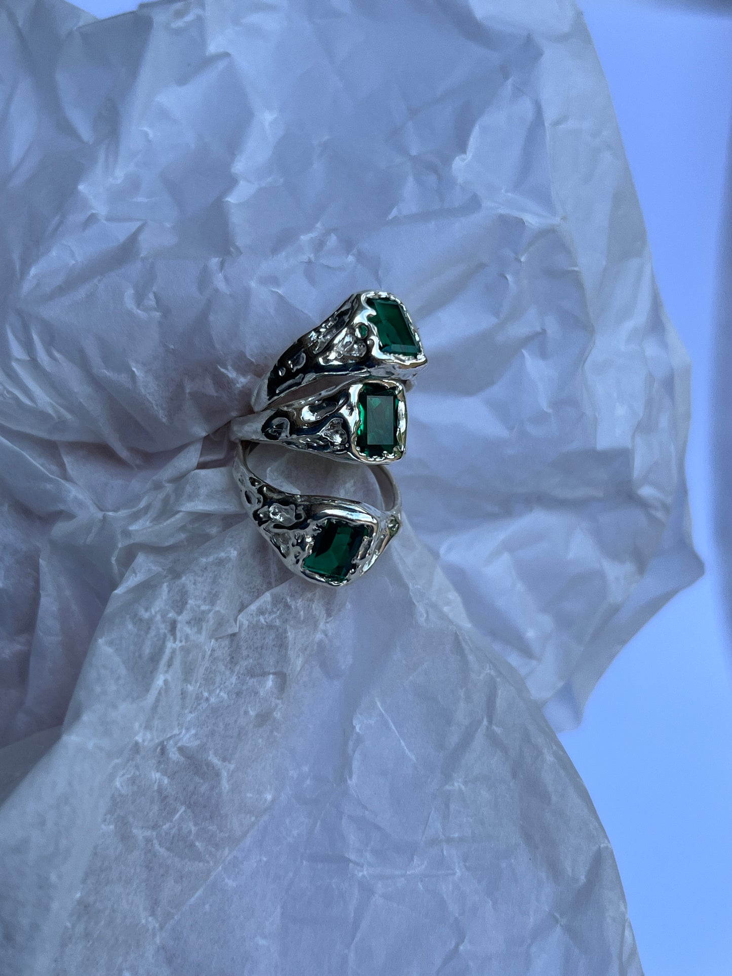Between Lines Emerald
